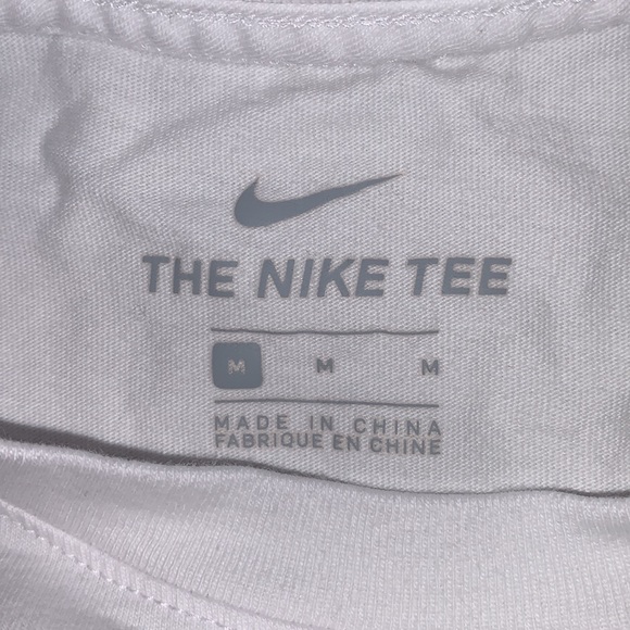 Nike Long Sleeve Tee - Picture 3 of 4